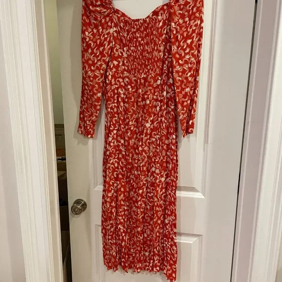 & Other Stories Red Long Sleeve Midi Dress - Picture 3 of 3